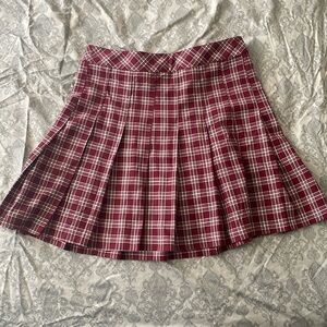 Pleated red and white plaid skirt